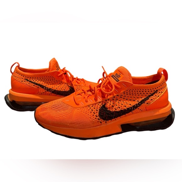 Nike Air Max Flyknit Racer
Total Orange - Picture 1 of 5